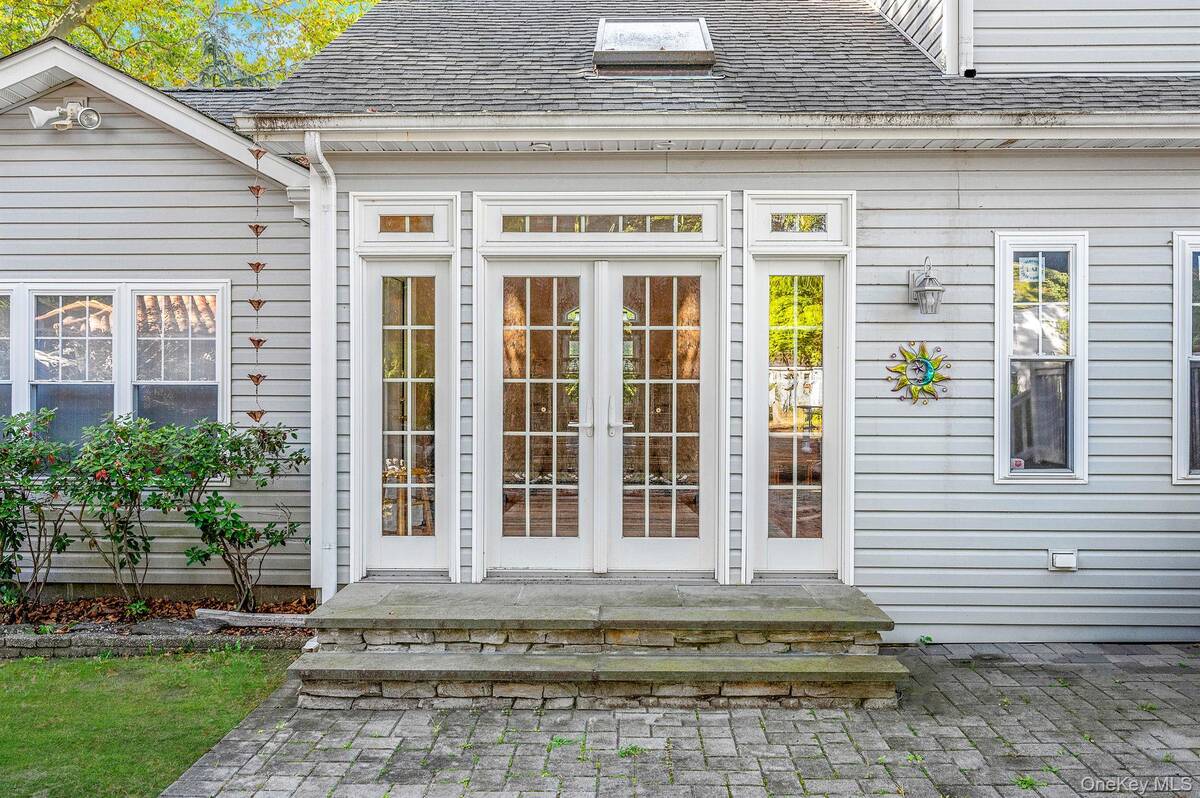 #30 photo, 106 Springdale Drive, Ronkonkoma , NY 11779