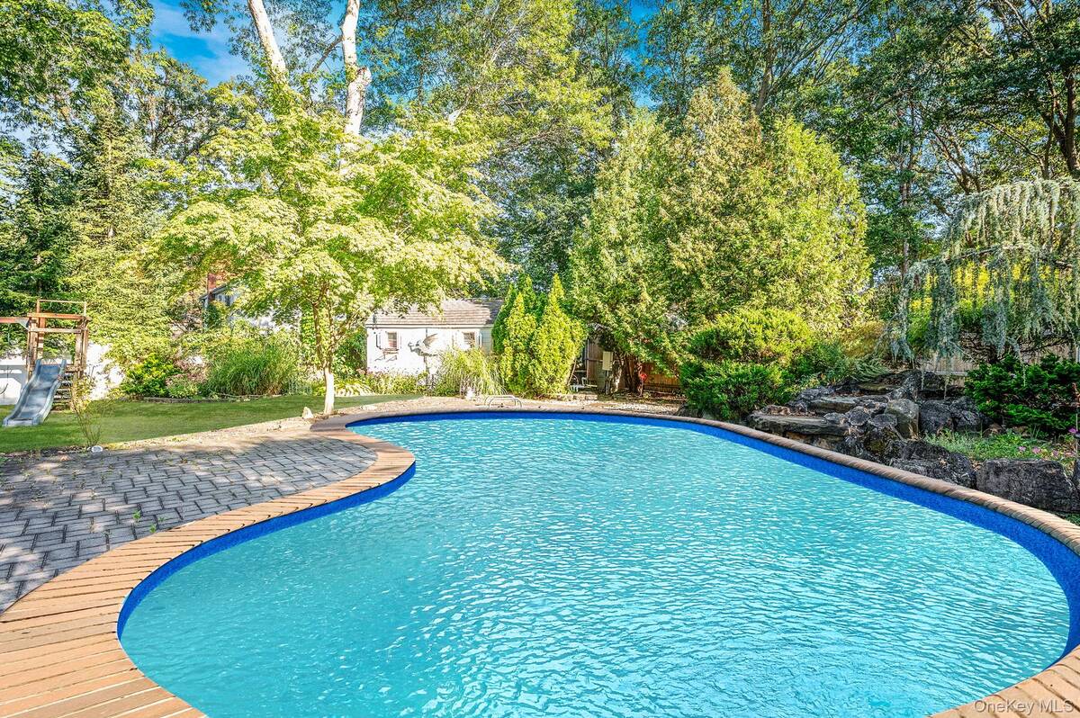 #34 photo, 106 Springdale Drive, Ronkonkoma , NY 11779