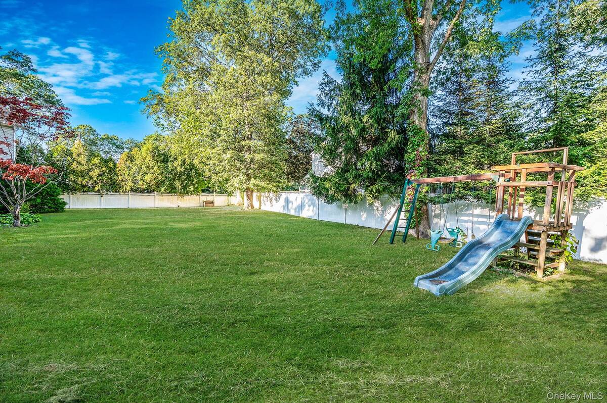 #39 photo, 106 Springdale Drive, Ronkonkoma , NY 11779