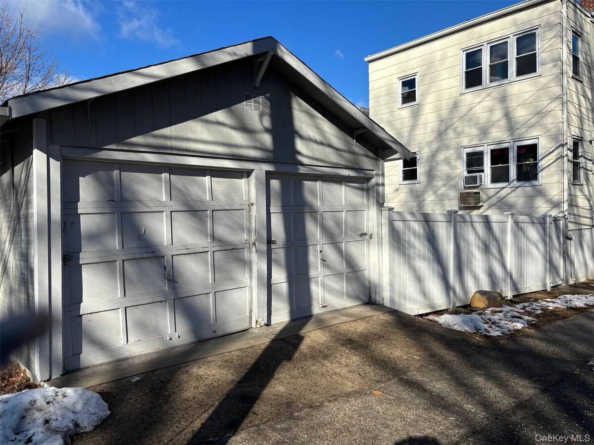 #10 photo, 80 Palmer, Yonkers , NY 10701