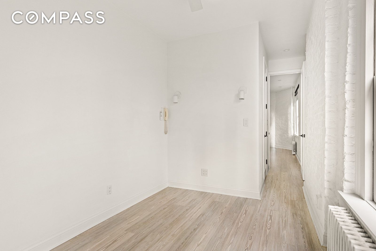 #10 photo, 57 Thompson Street, SoHo , NY 10012