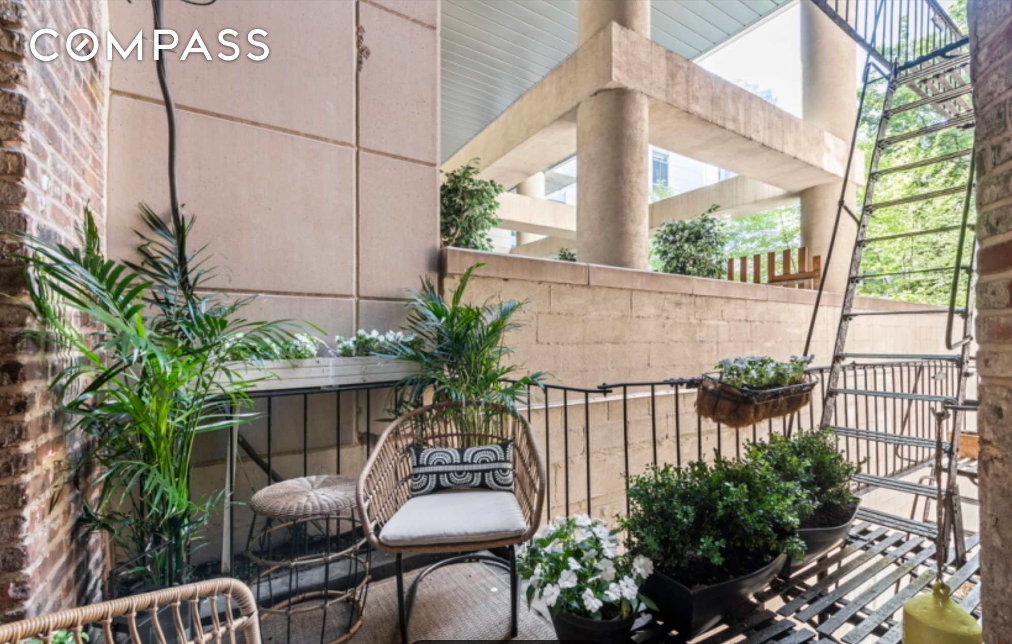 #5 photo, 57 Thompson Street, SoHo , NY 10012