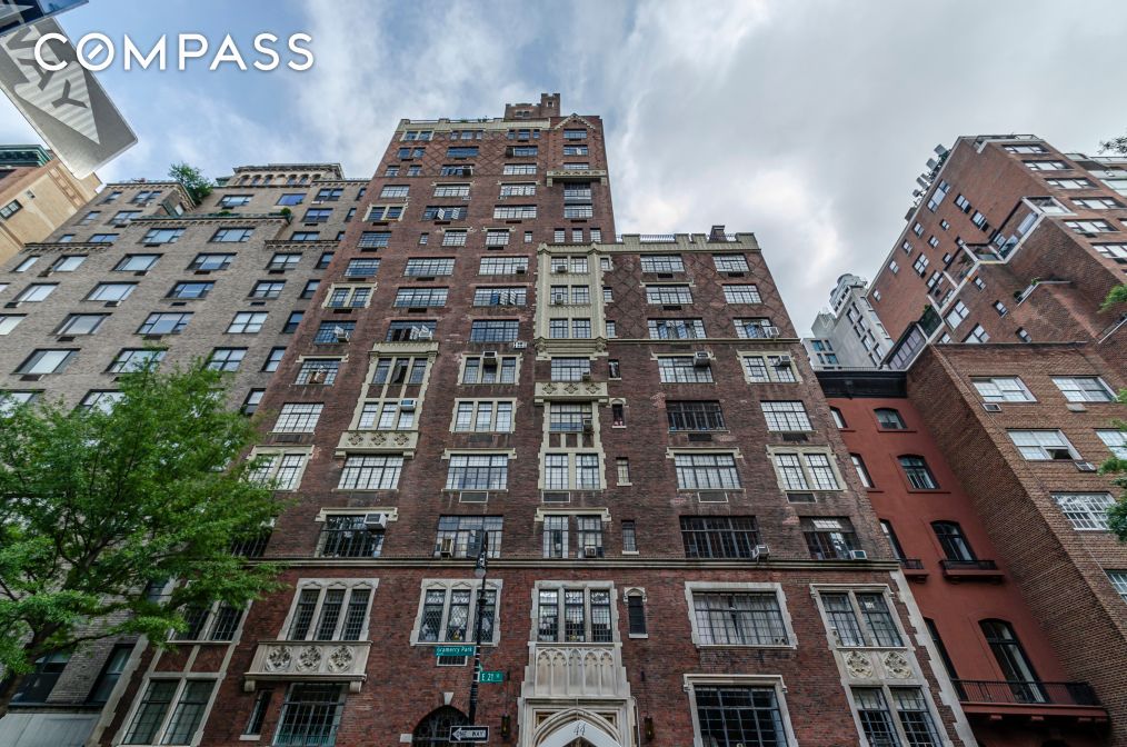 #10 photo, 44 Gramercy Park N, Gramercy Park , NY 10010