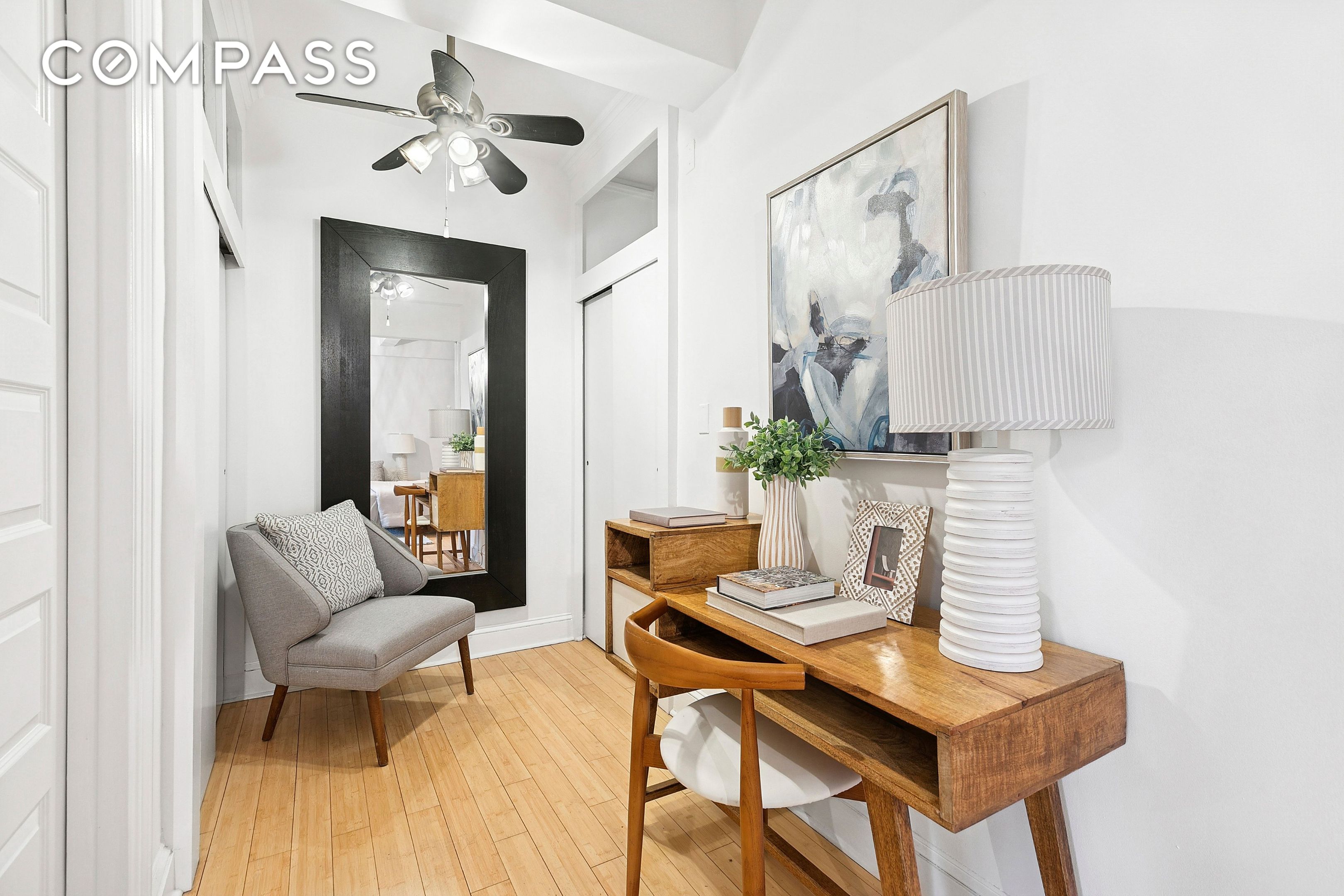 #5 photo, 235 E 22nd Street, मैनहटन Gramercy Park , NY 10010