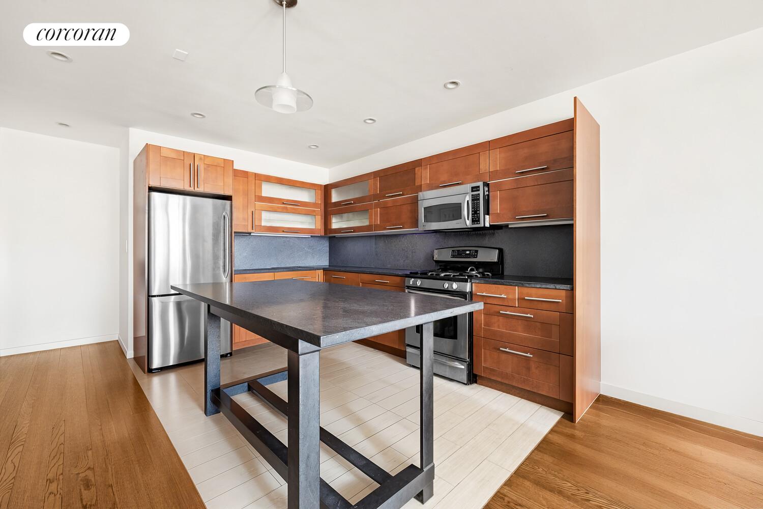 #6 photo, 181 7TH Avenue, Chelsea , NY 10011