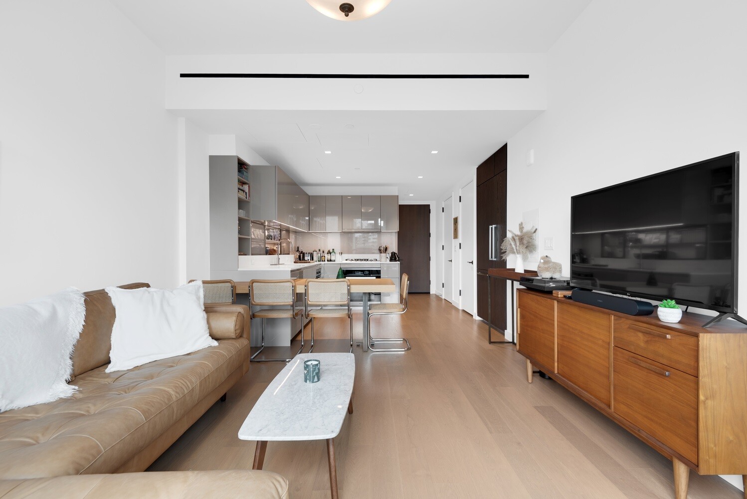 #4 photo, 202 BROOME Street, Lower East Side , NY 10002