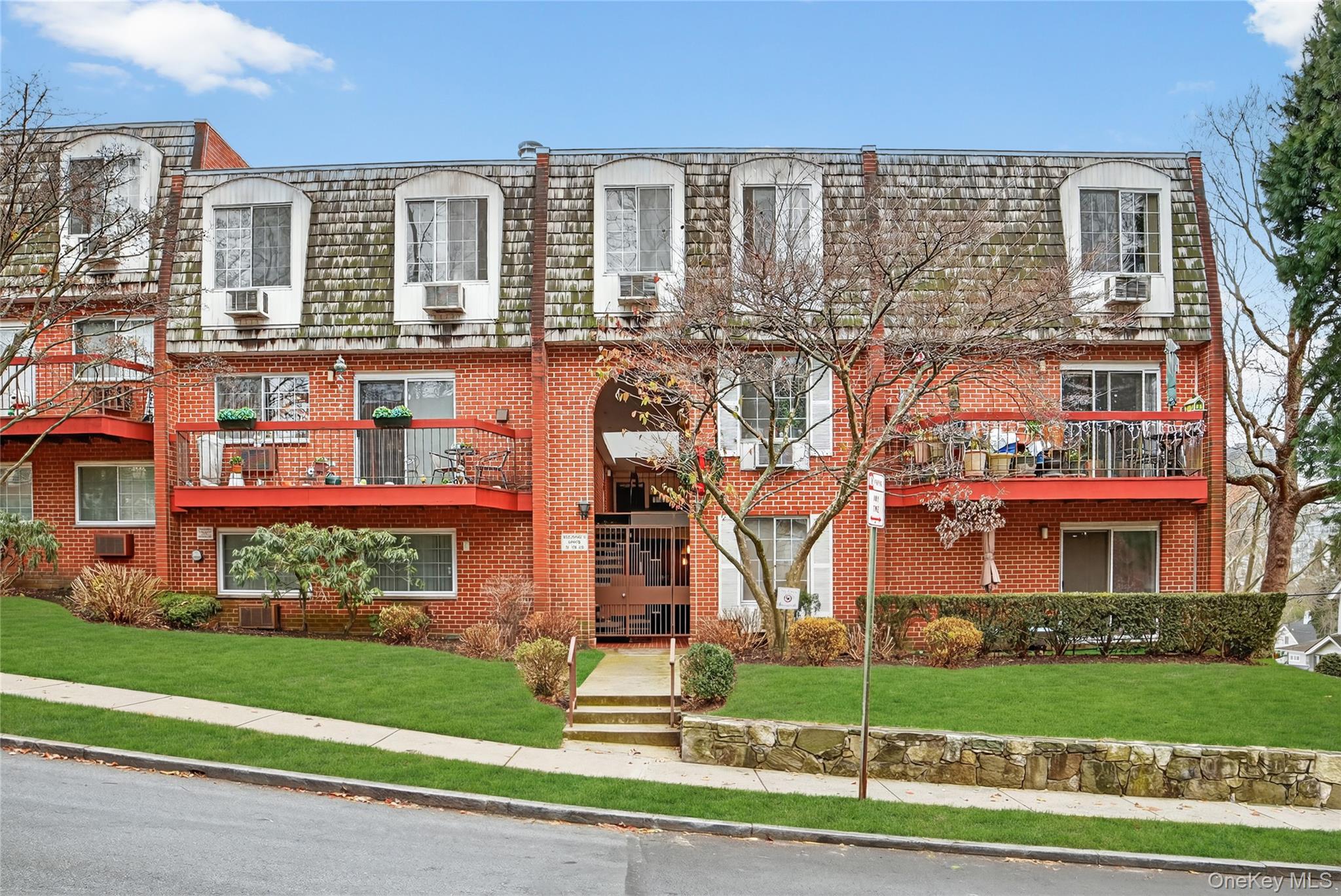 #1 photo, 55 N Broadway, White Plains , NY 10601