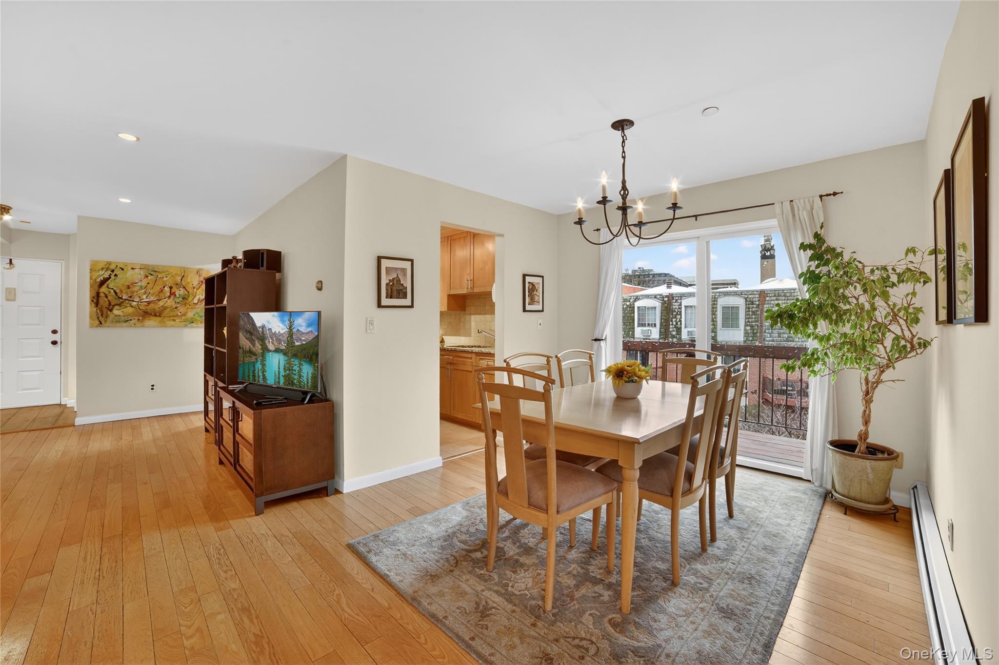 #12 photo, 55 N Broadway, White Plains , NY 10601