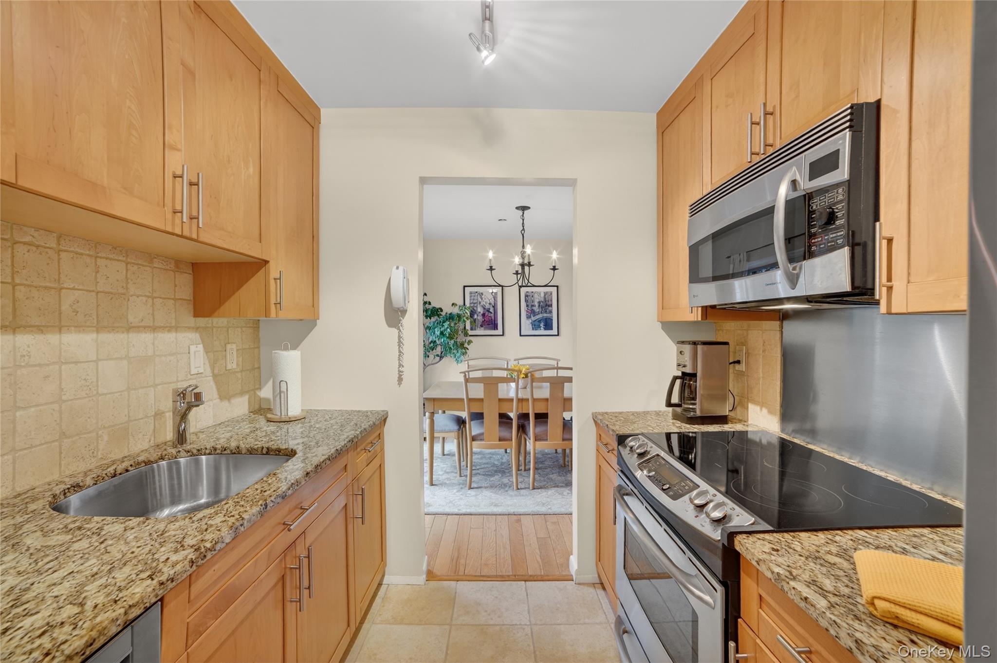 #14 photo, 55 N Broadway, White Plains , NY 10601