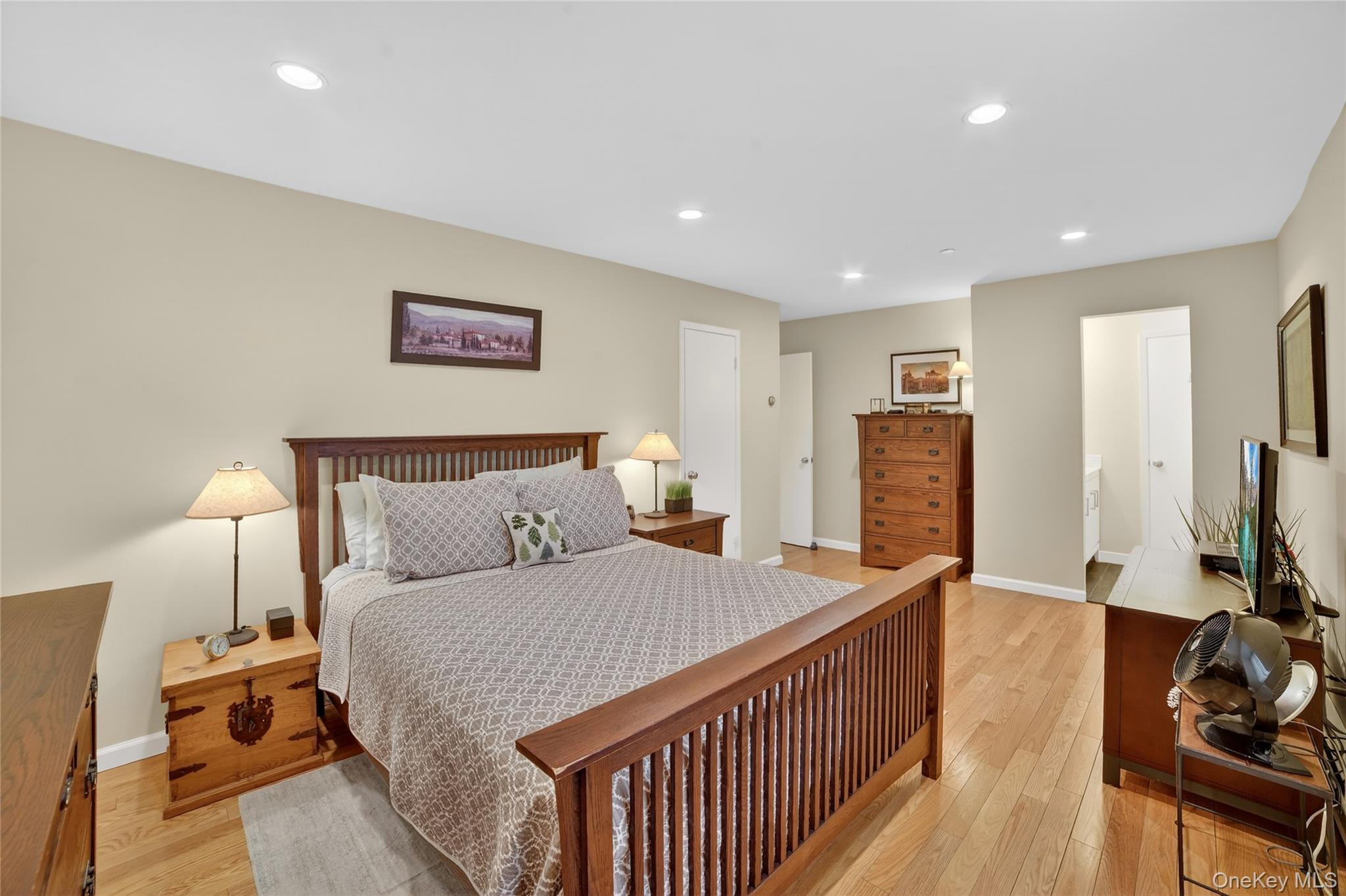 #20 photo, 55 N Broadway, White Plains , NY 10601