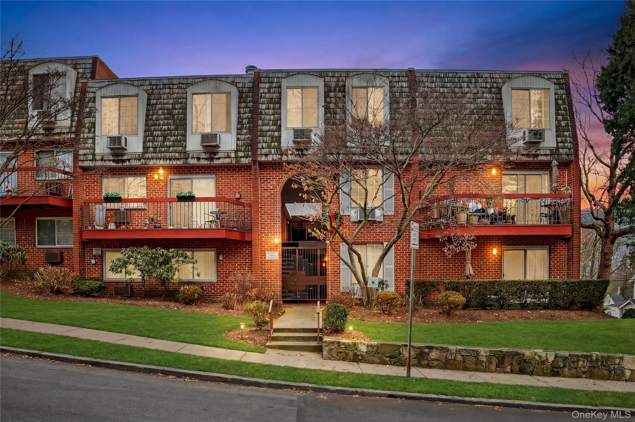 #3 photo, 55 N Broadway, White Plains , NY 10601