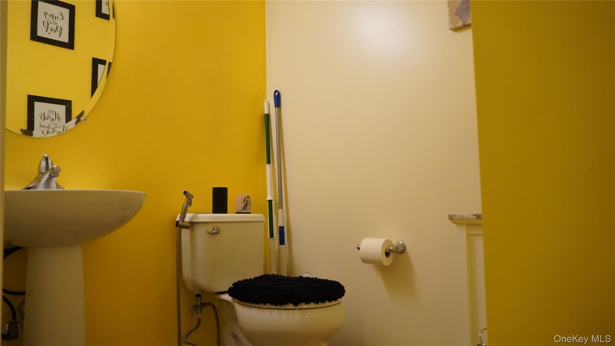 #12 photo, 1402 Hawthorn Way, New Windsor , NY 12553