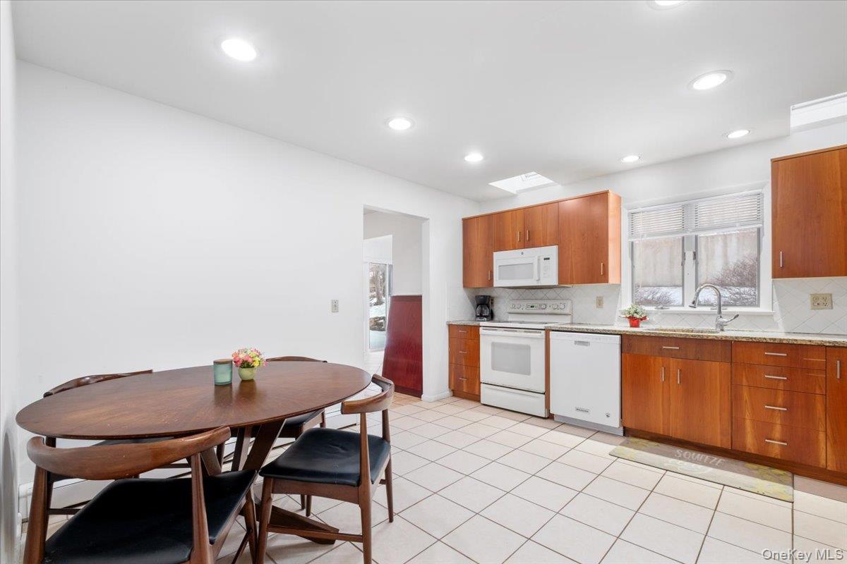 #9 photo, 712 Linda Avenue, Thornwood , NY 10594