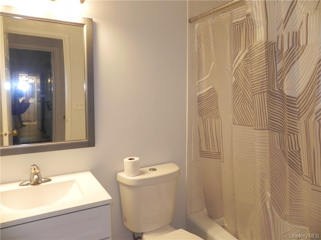 #13 photo, 1250 North Avenue, New Rochelle , NY 10804