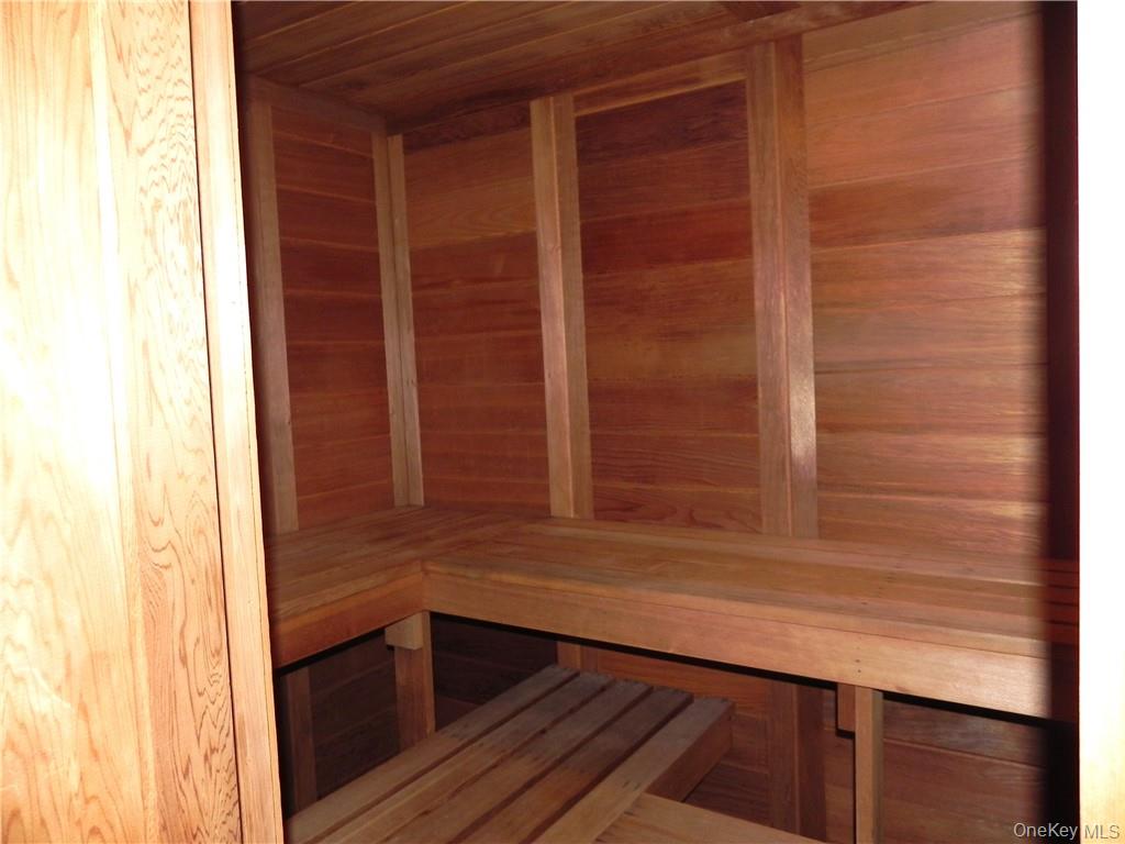 #18 photo, 1250 North Avenue, New Rochelle , NY 10804