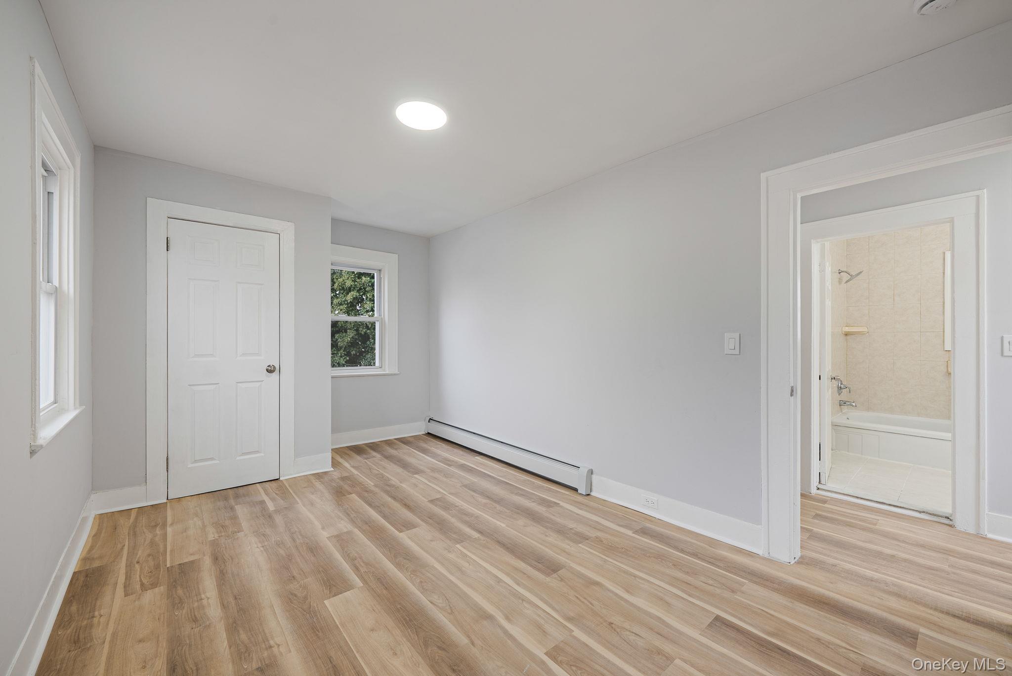 #15 photo, 33 Willow Avenue, ناسو Freeport , NY 11520