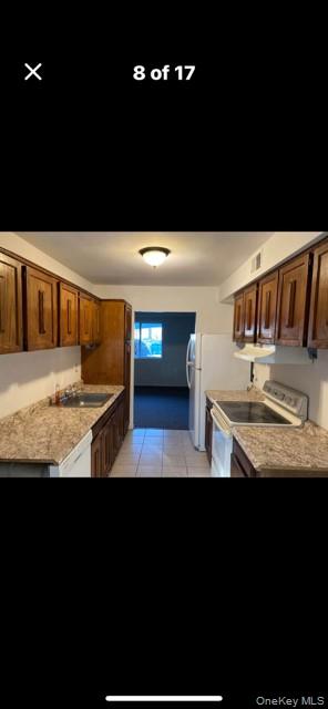 #3 photo, 183 Hill Circle, Calverton , NY 11933