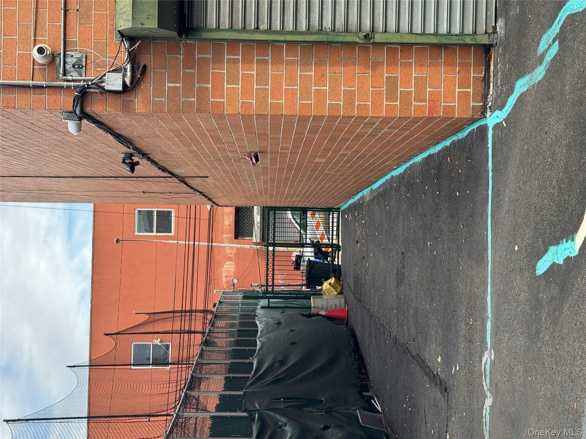 #4 photo, 34-26 10 Street, Astoria , NY 11106