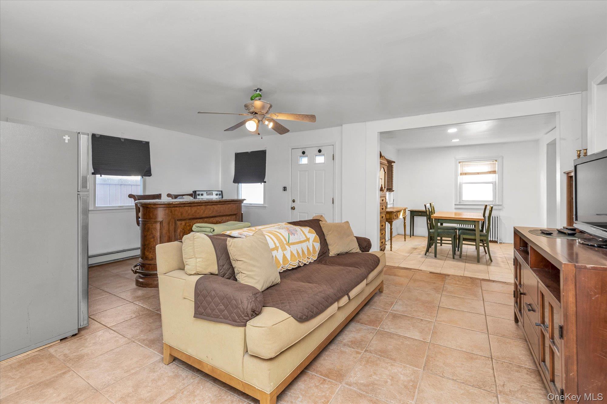 #10 photo, 303 Oak Street, South Hempstead , NY 11550