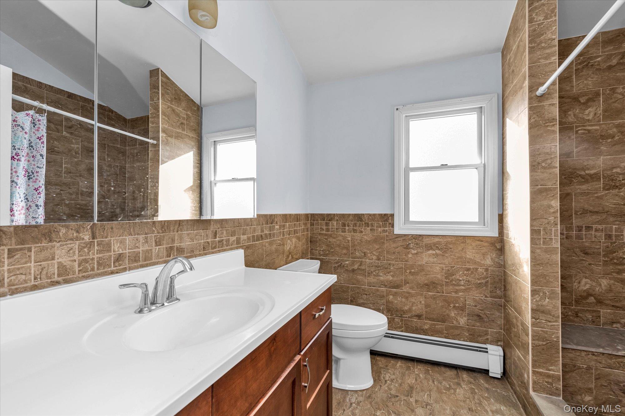 #12 photo, 303 Oak Street, South Hempstead , NY 11550