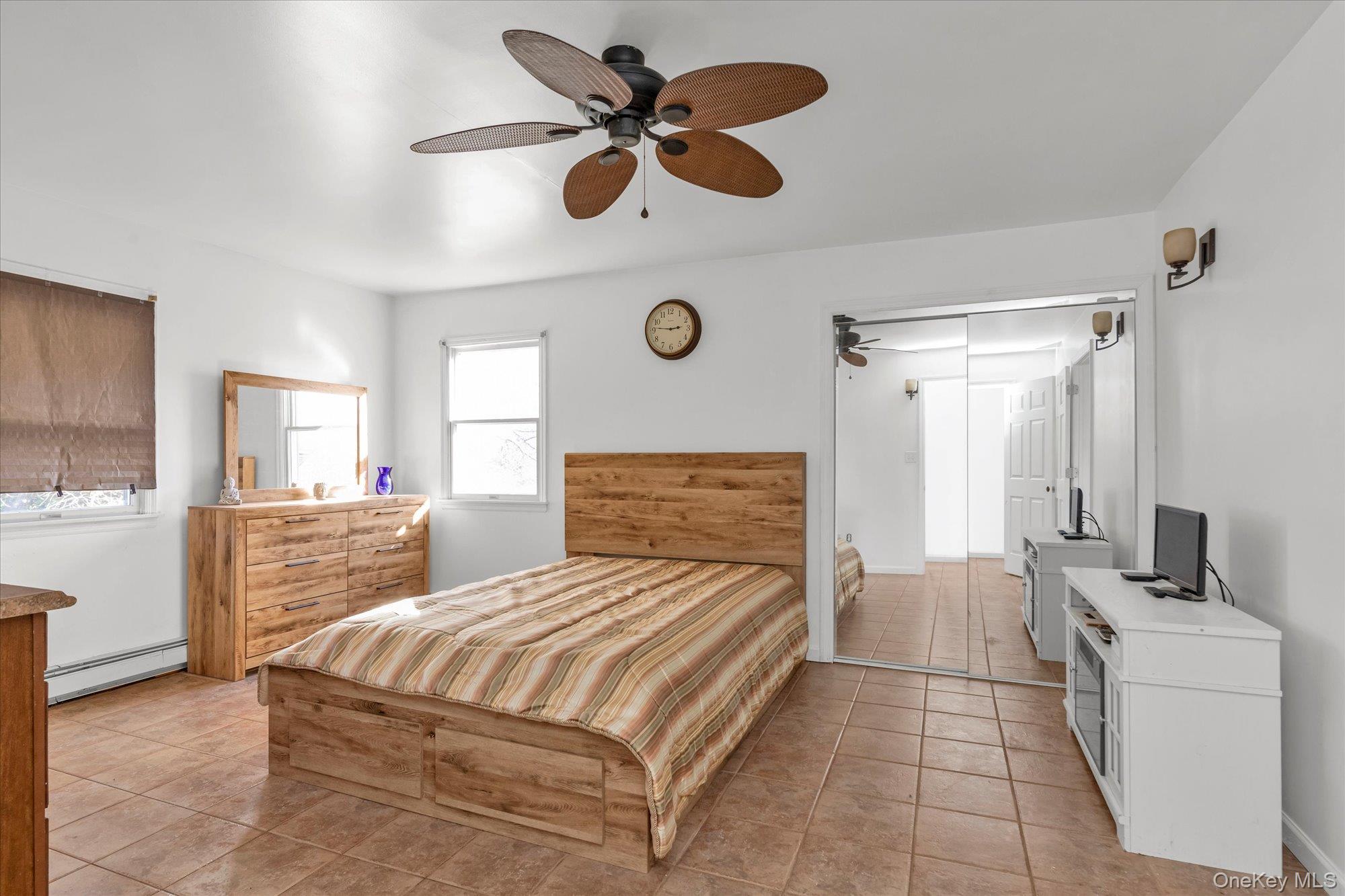 #14 photo, 303 Oak Street, South Hempstead , NY 11550