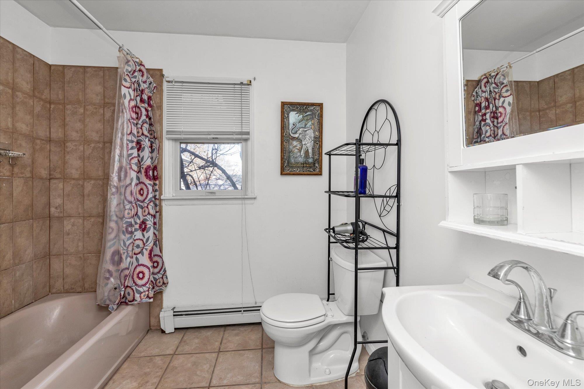 #16 photo, 303 Oak Street, South Hempstead , NY 11550