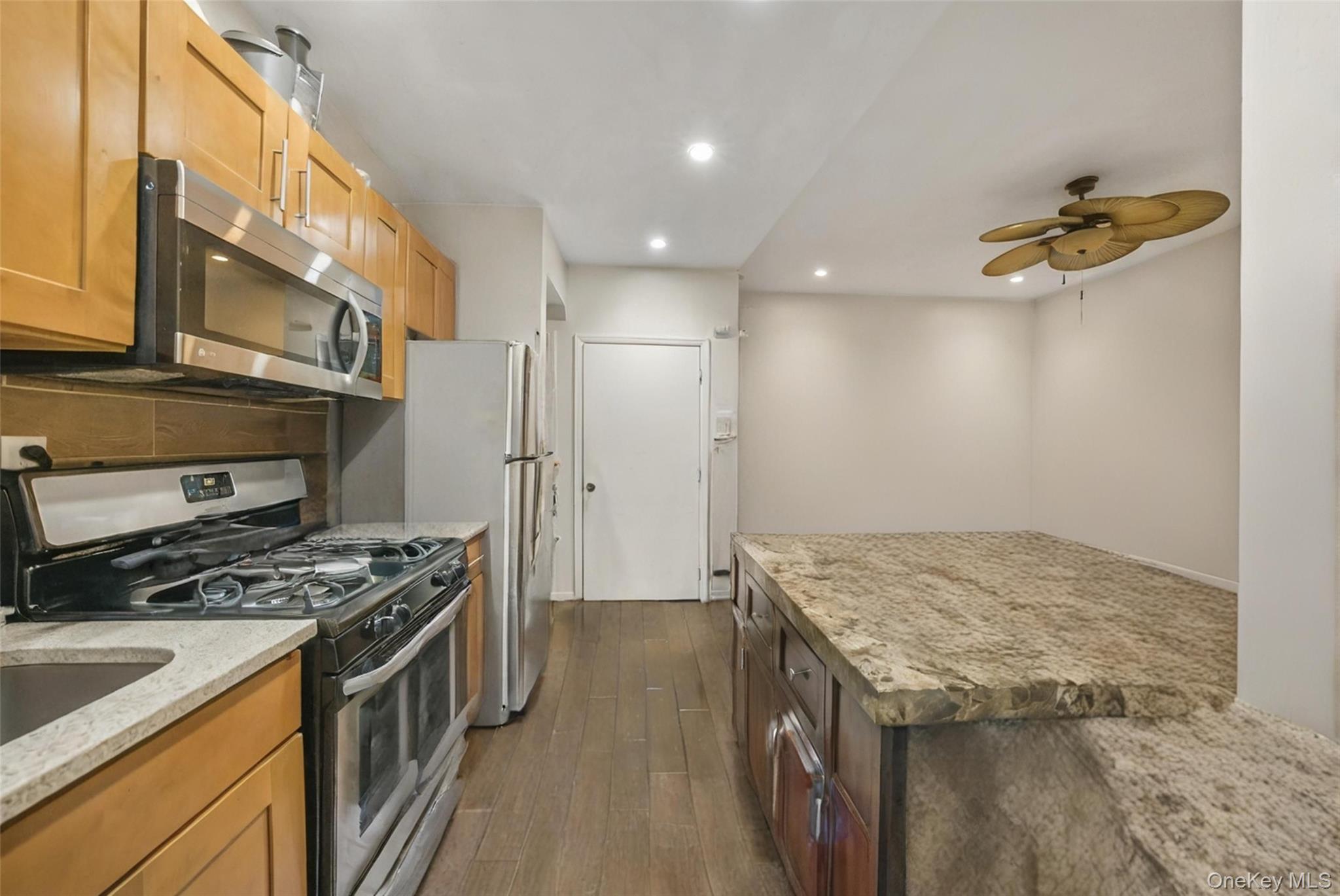 #4 photo, 200 New Jersey Avenue, Brooklyn , NY 11207