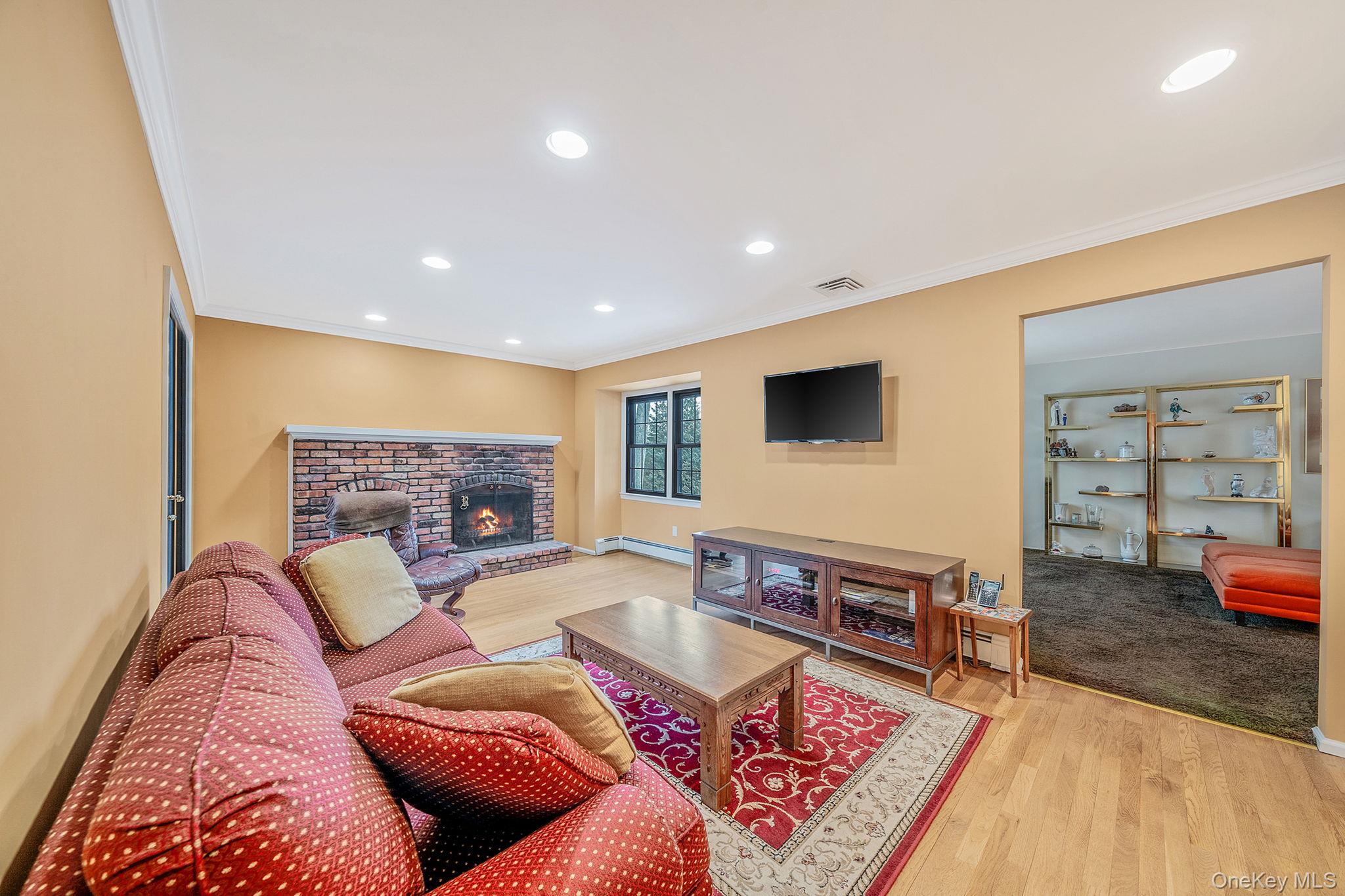 #10 photo, 10 Penelope Drive, מחוז סאפוק East Setauket , NY 11733