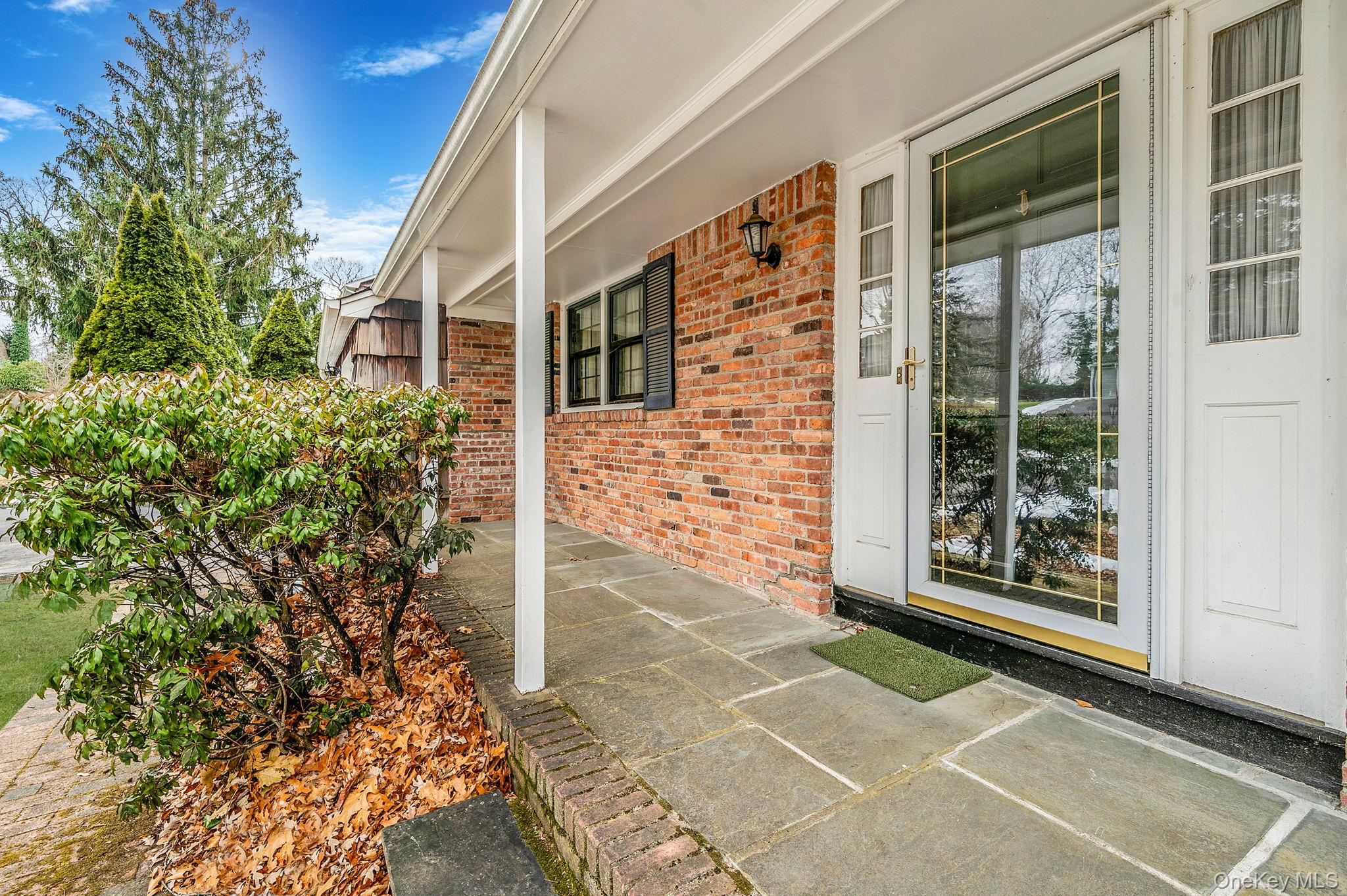 #4 photo, 10 Penelope Drive, מחוז סאפוק East Setauket , NY 11733