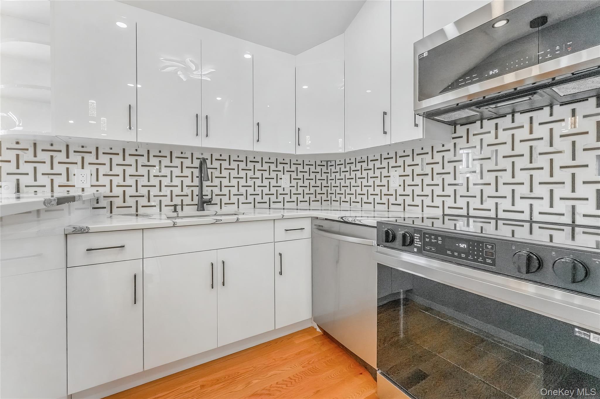 #4 photo, 155-17 134th Avenue, Jamaica , NY 11434