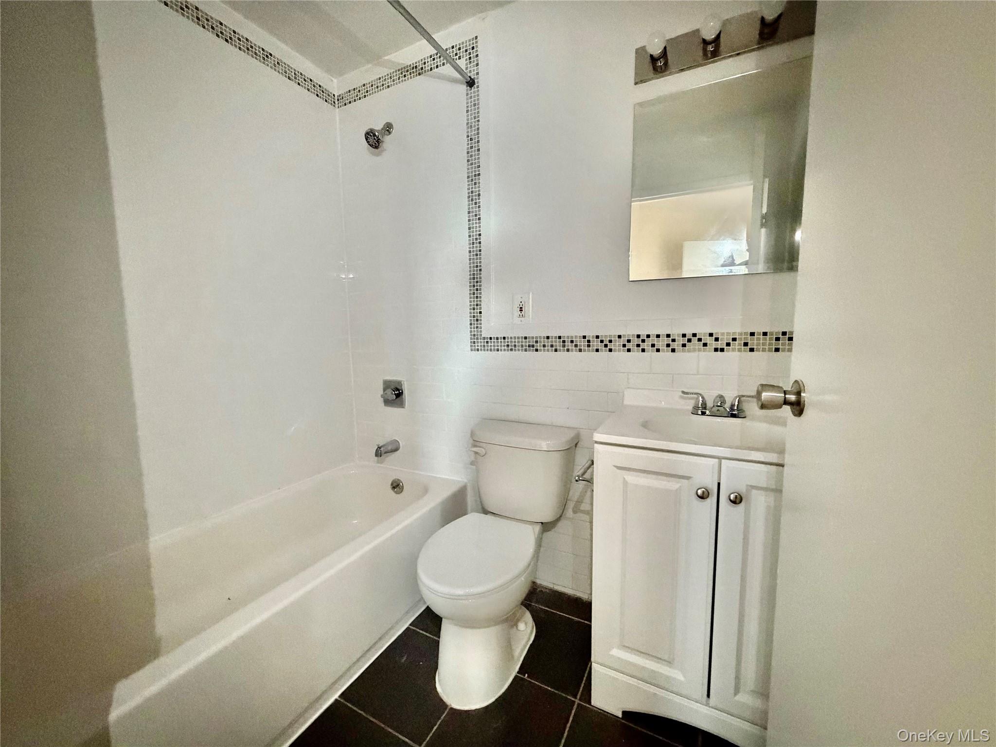 #4 photo, 132-54 Pople Avenue, Flushing , NY 11355