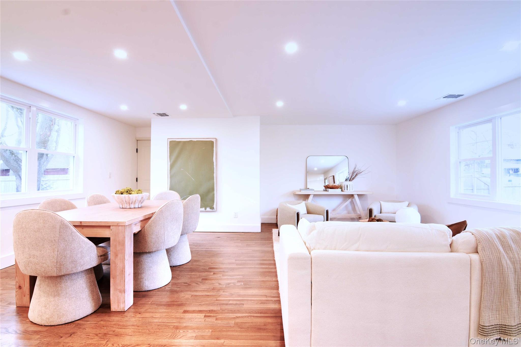 #12 photo, 26 Clinton Street, Саффолк ‖ Center Moriches , NY 11934