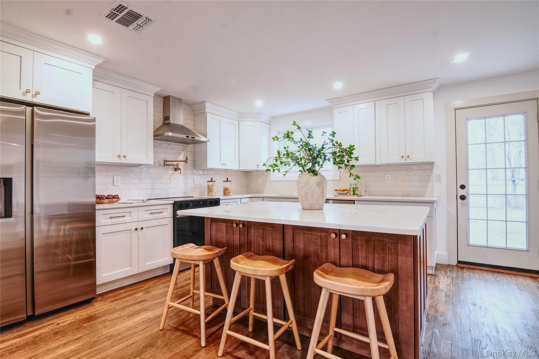 #4 photo, 26 Clinton Street, Саффолк ‖ Center Moriches , NY 11934