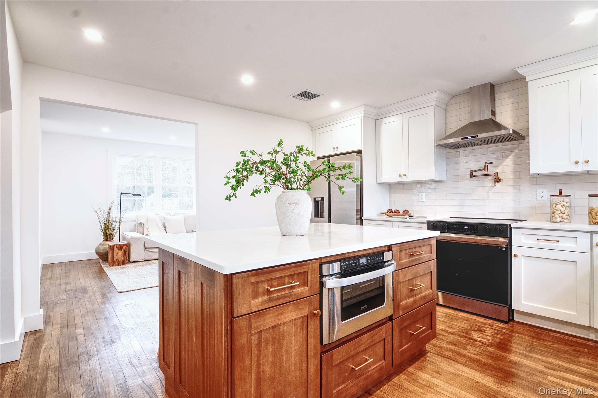 #5 photo, 26 Clinton Street, Саффолк ‖ Center Moriches , NY 11934