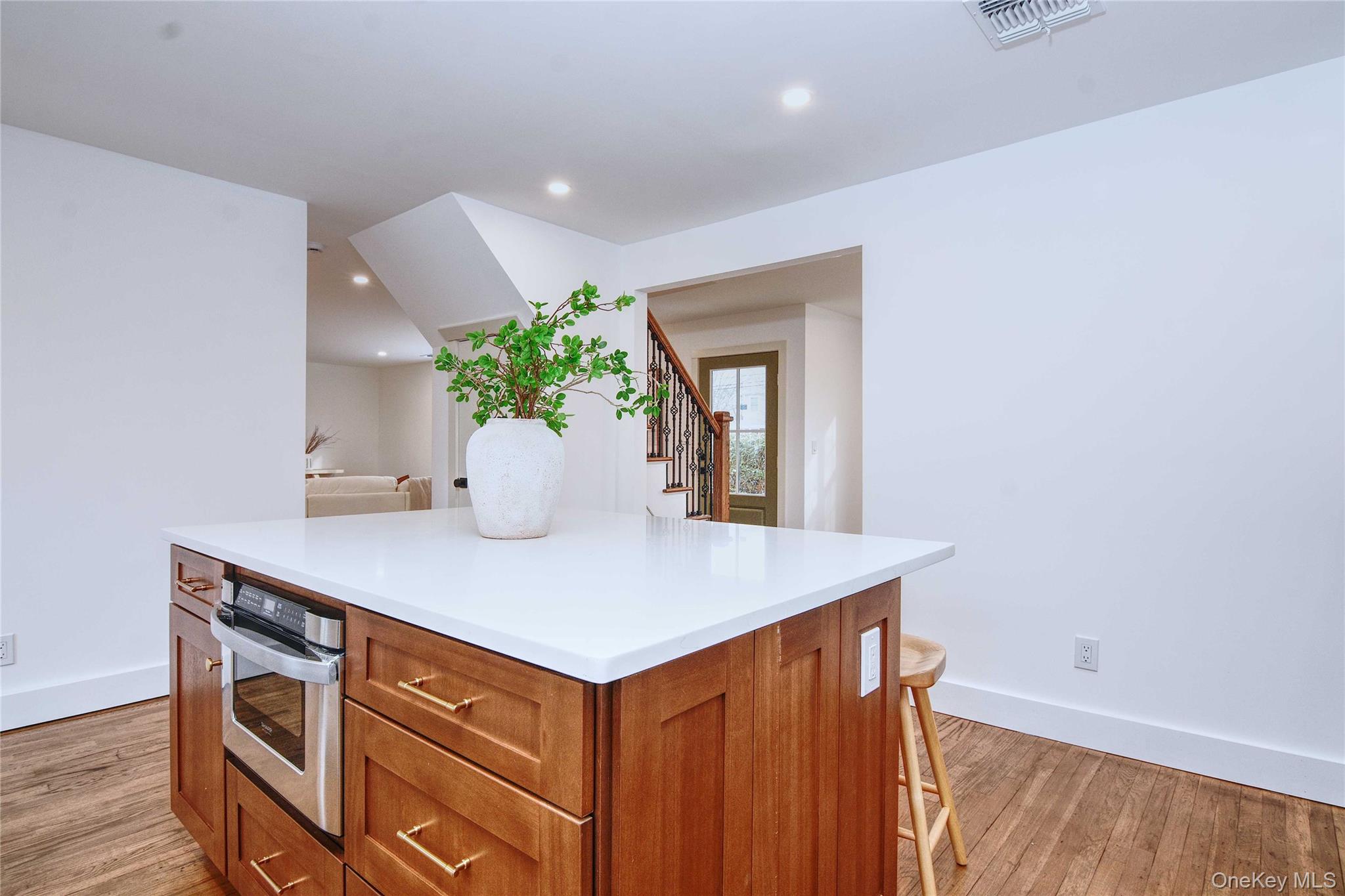 #8 photo, 26 Clinton Street, Саффолк ‖ Center Moriches , NY 11934