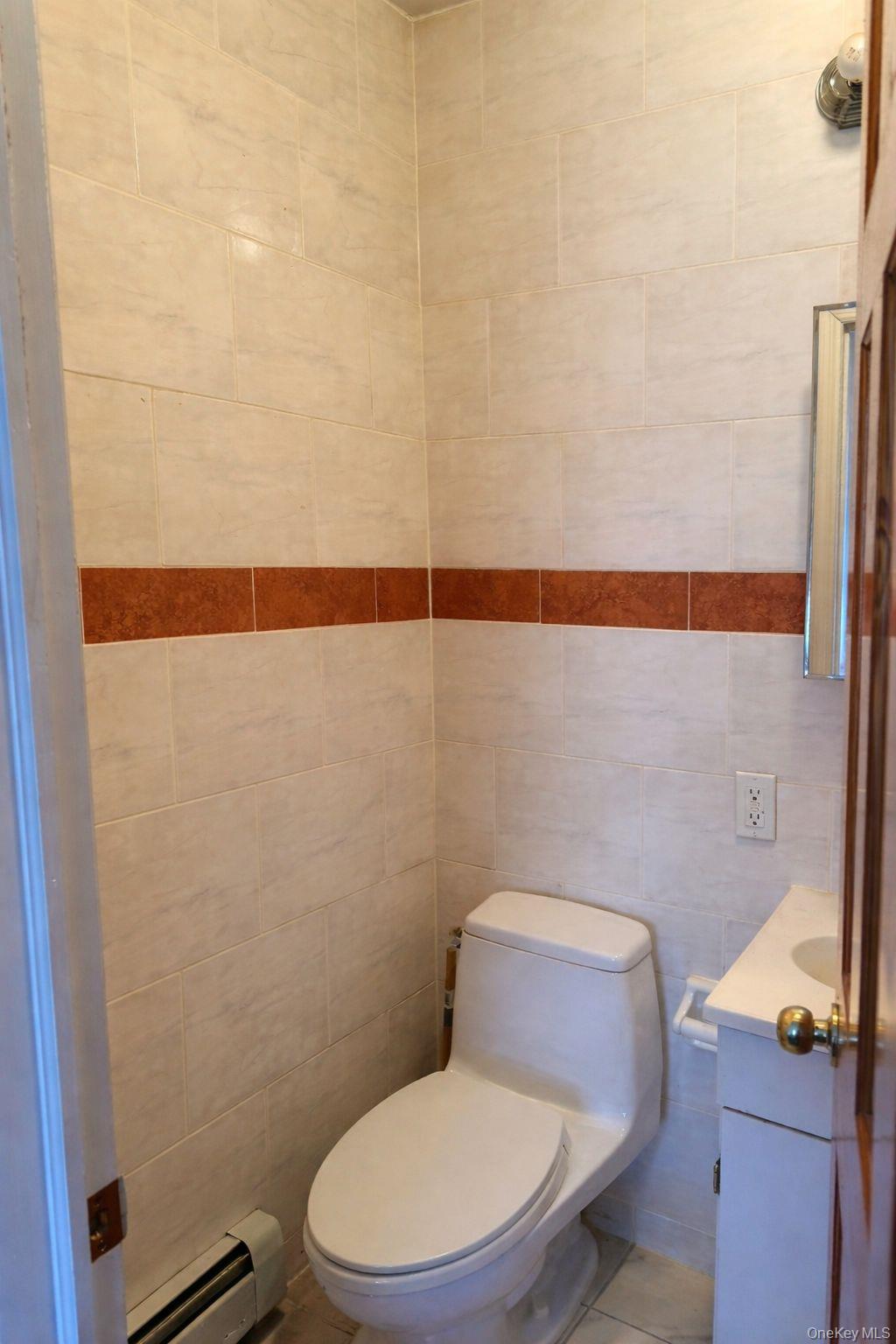 #7 photo, 138-10 35th Avenue, Flushing , NY 11354