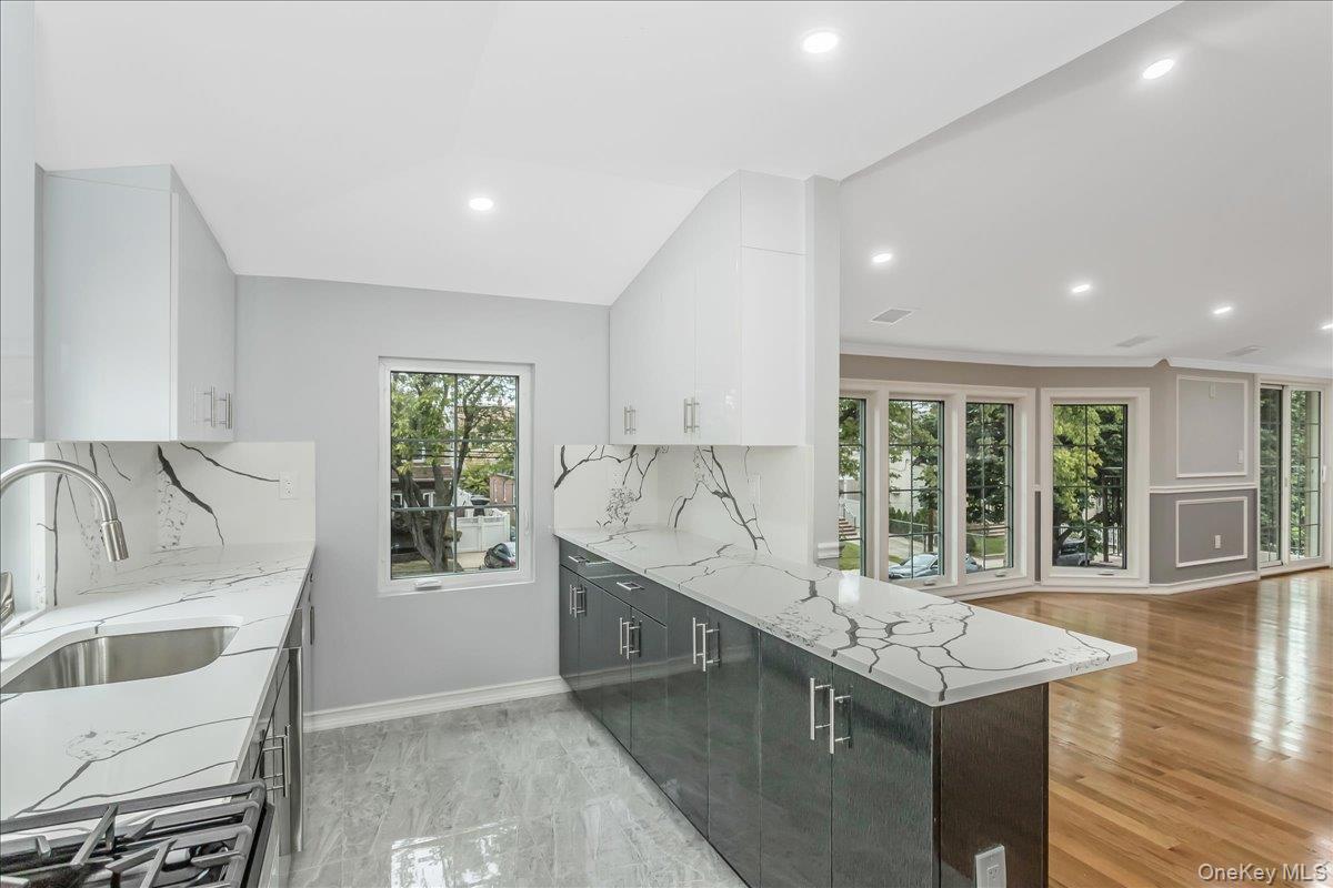 #19 photo, 24336 Caney Road, Rosedale , NY 11422