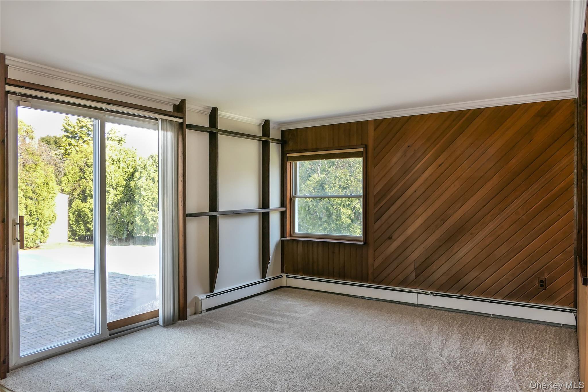 #16 photo, 10 Marie Crescent, सफ़ोक काउंटी East Patchogue , NY 11772