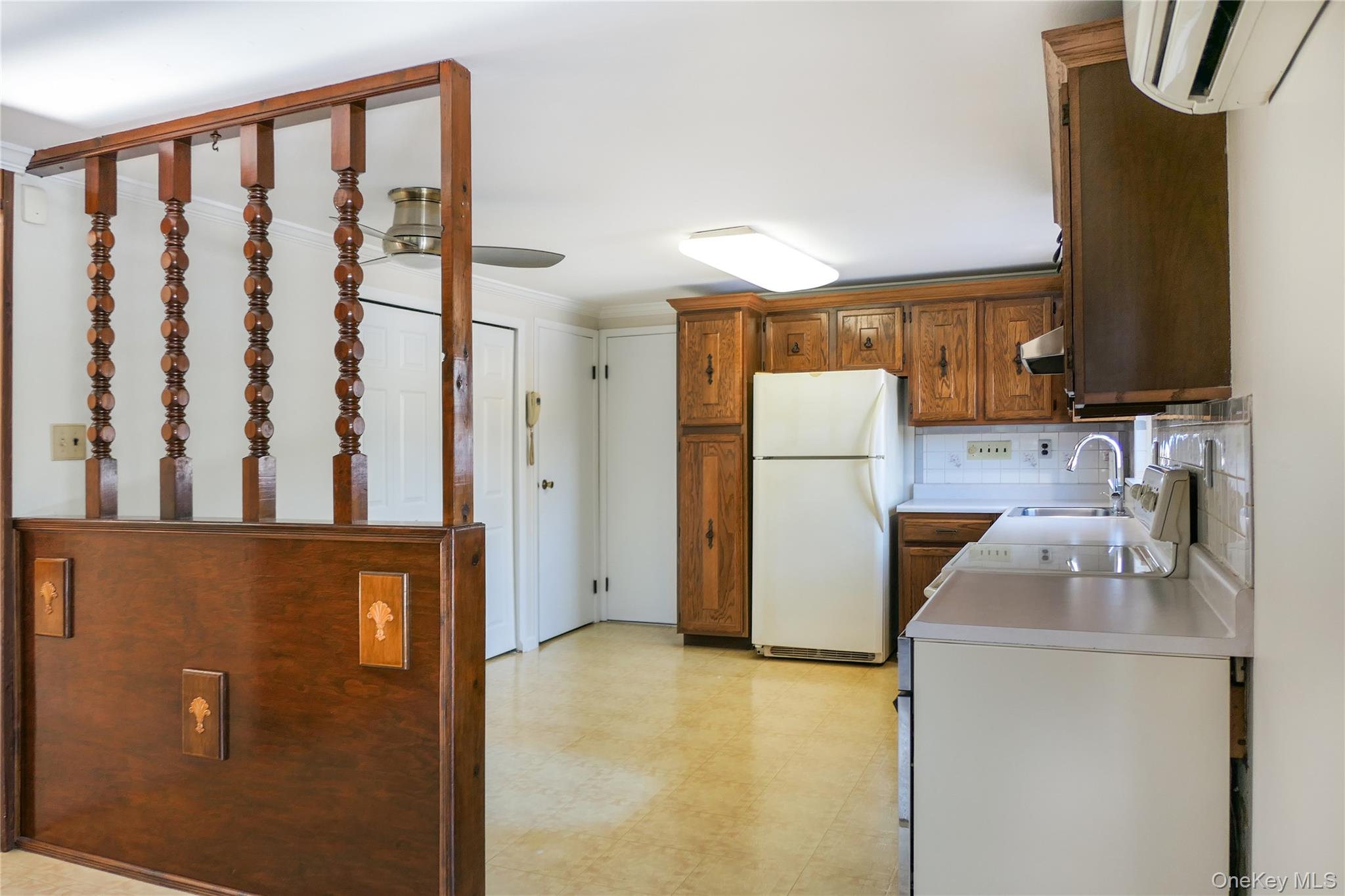 #19 photo, 10 Marie Crescent, सफ़ोक काउंटी East Patchogue , NY 11772