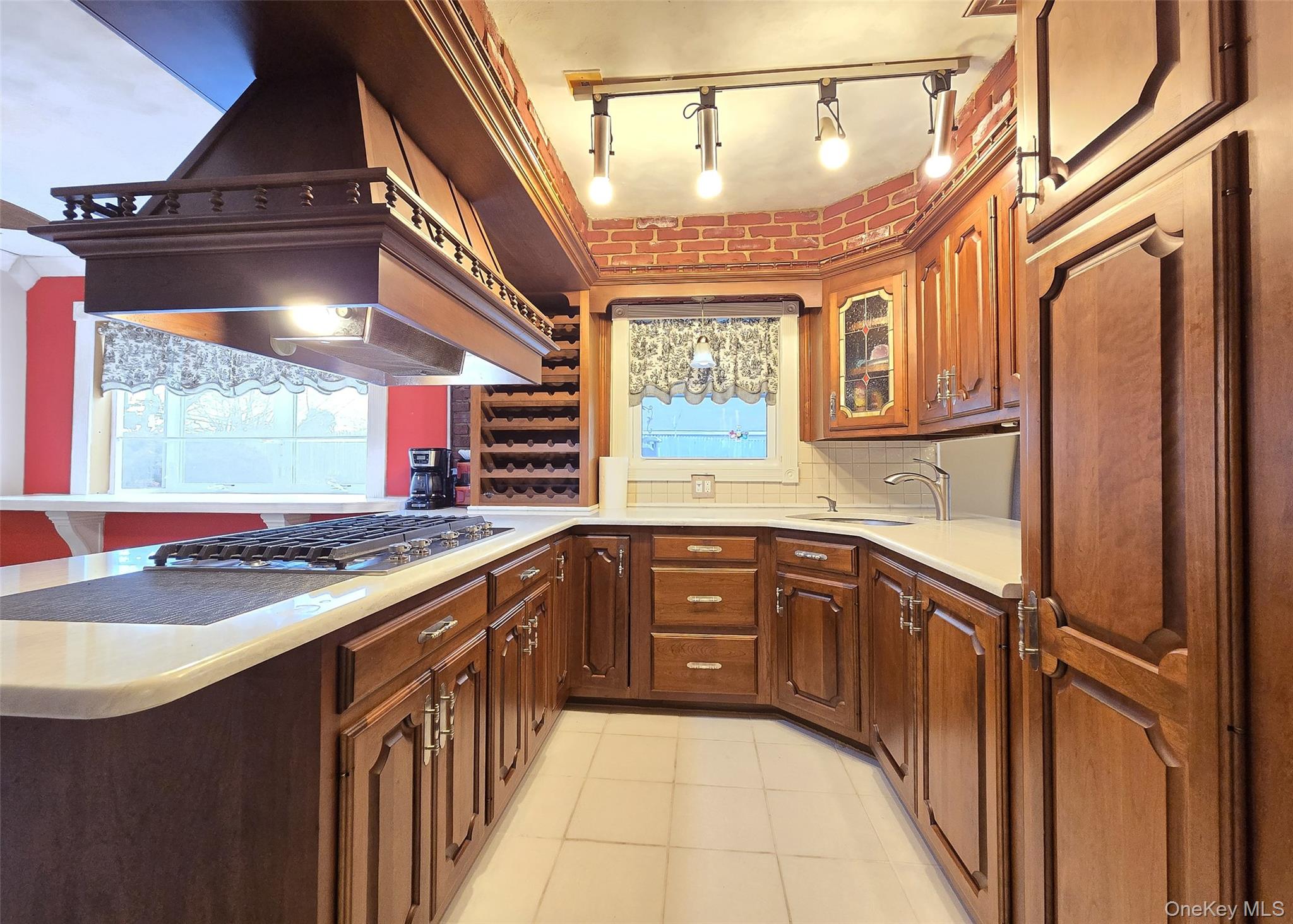 #8 photo, 50 Spur Lane, सफ़ोक काउंटी Centereach , NY 11720