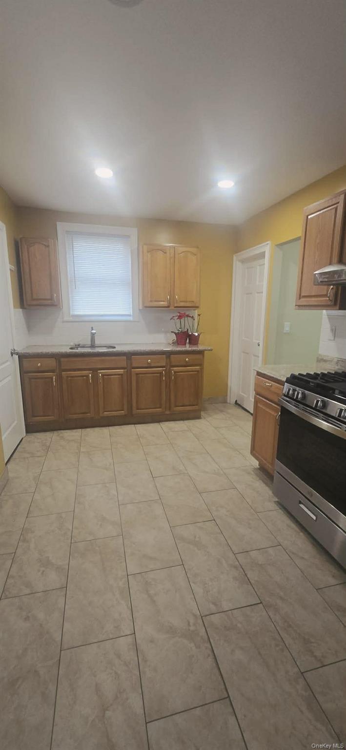 #5 photo, 108-24 Springfield Boulevard, क्वीन्स गाँव Queens Village , NY 11429