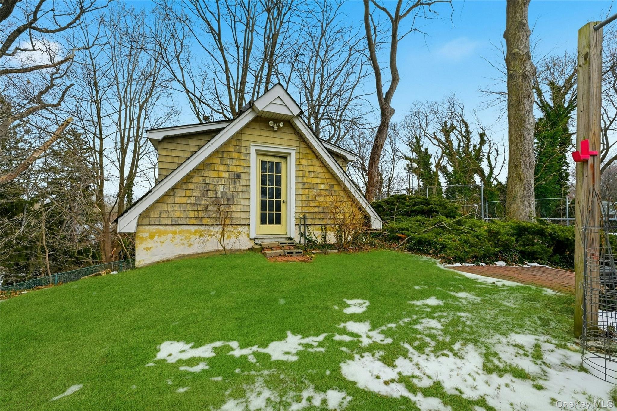 #14 photo, 54 Cove Road, Huntington , NY 11743