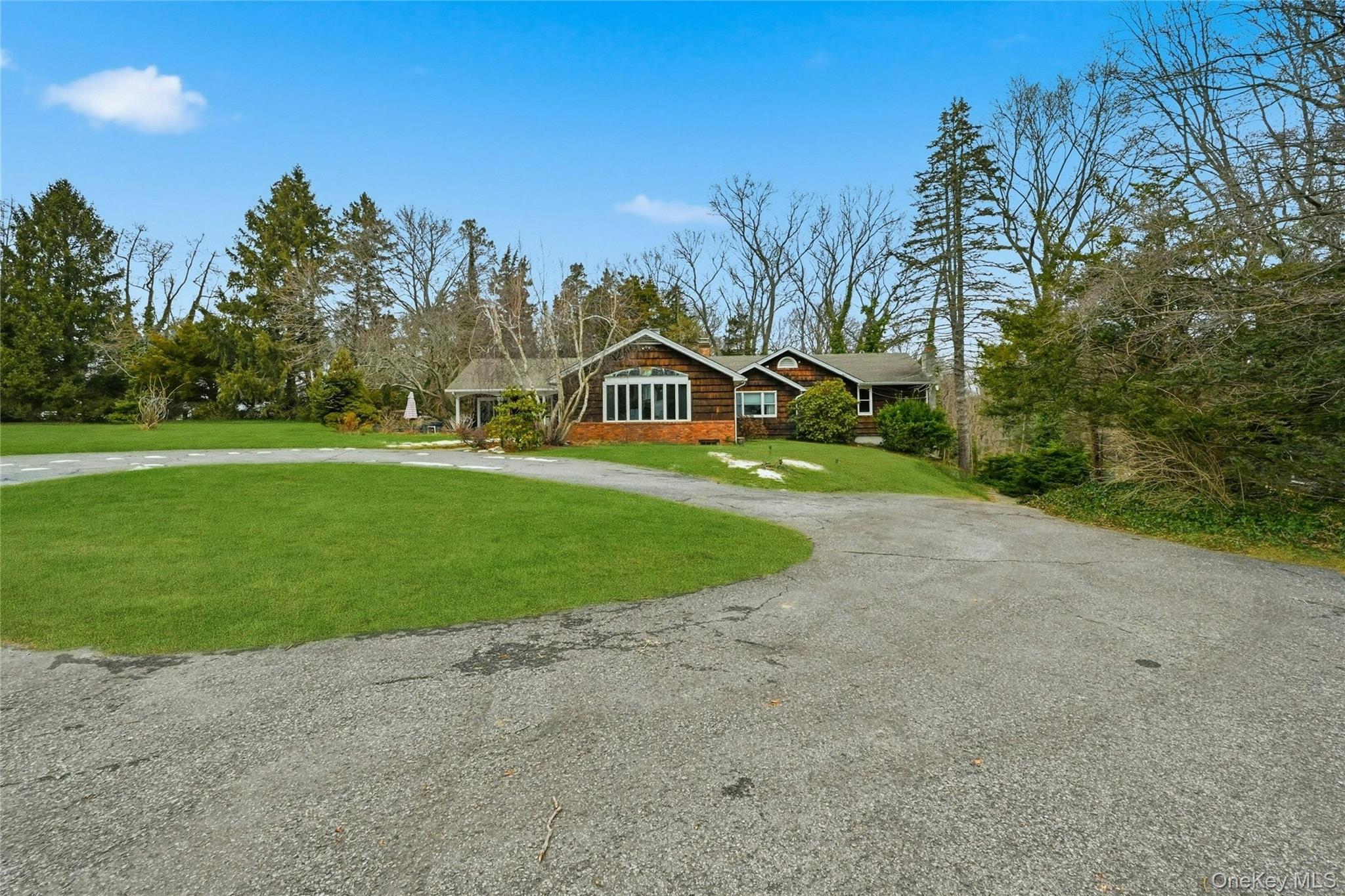 #17 photo, 54 Cove Road, Huntington , NY 11743