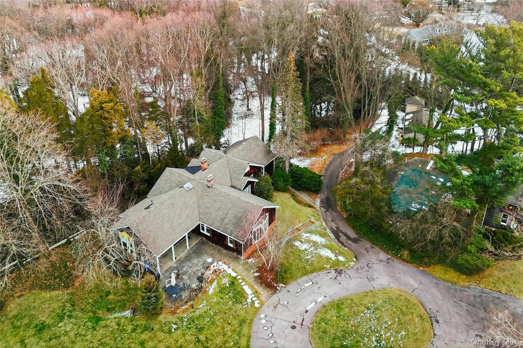 #4 photo, 54 Cove Road, Huntington , NY 11743