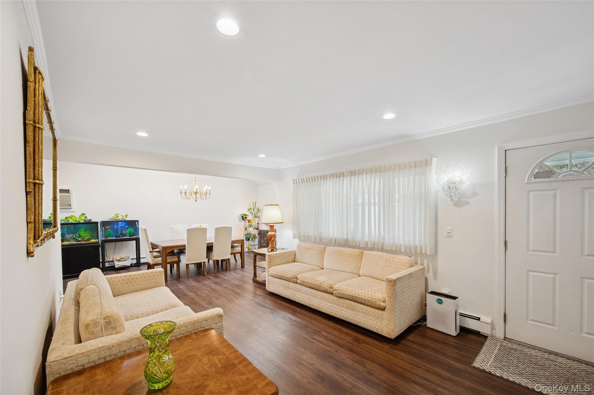 #14 photo, 14 March Lane, Westbury , NY 11590