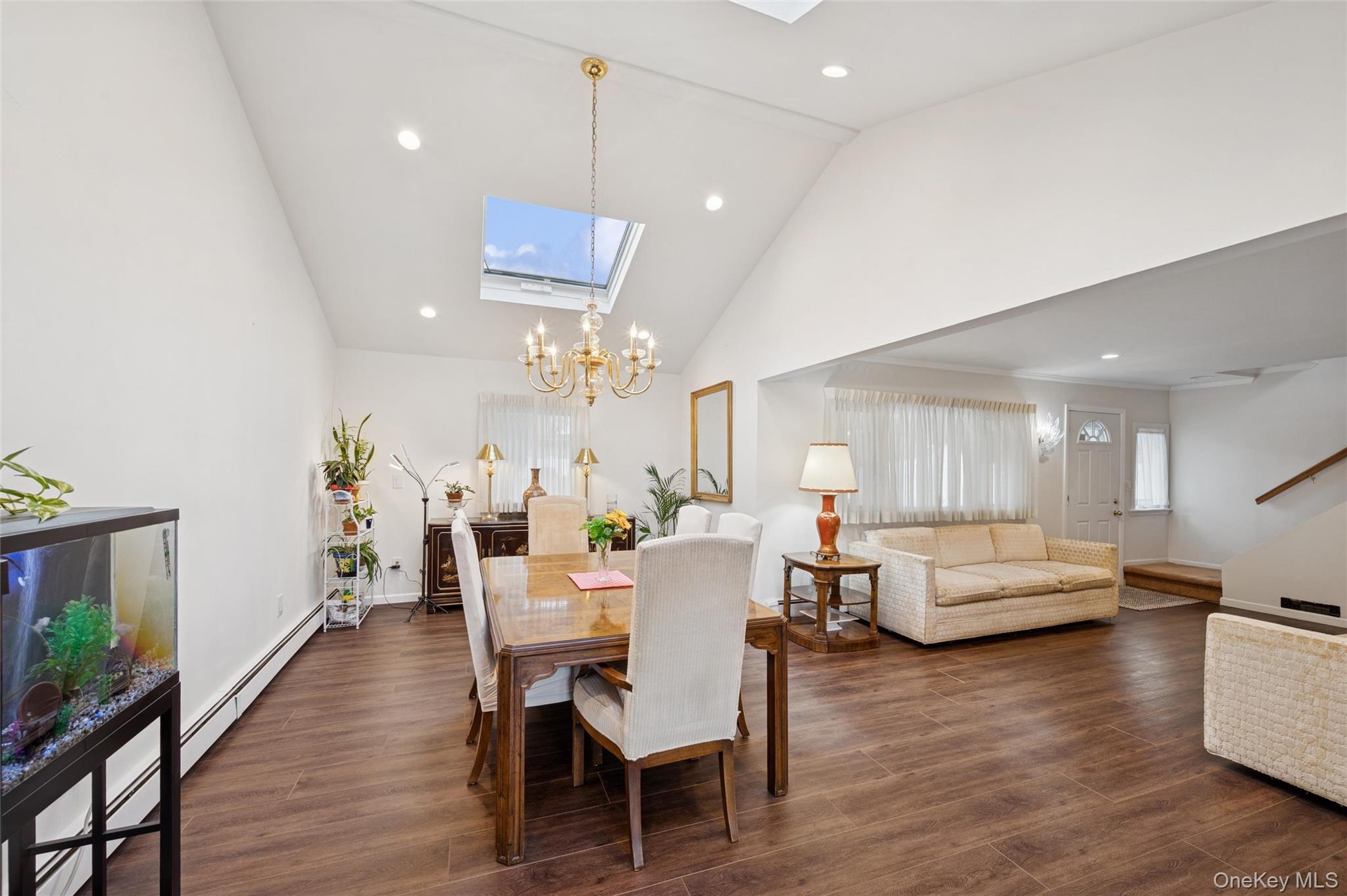 #9 photo, 14 March Lane, Westbury , NY 11590