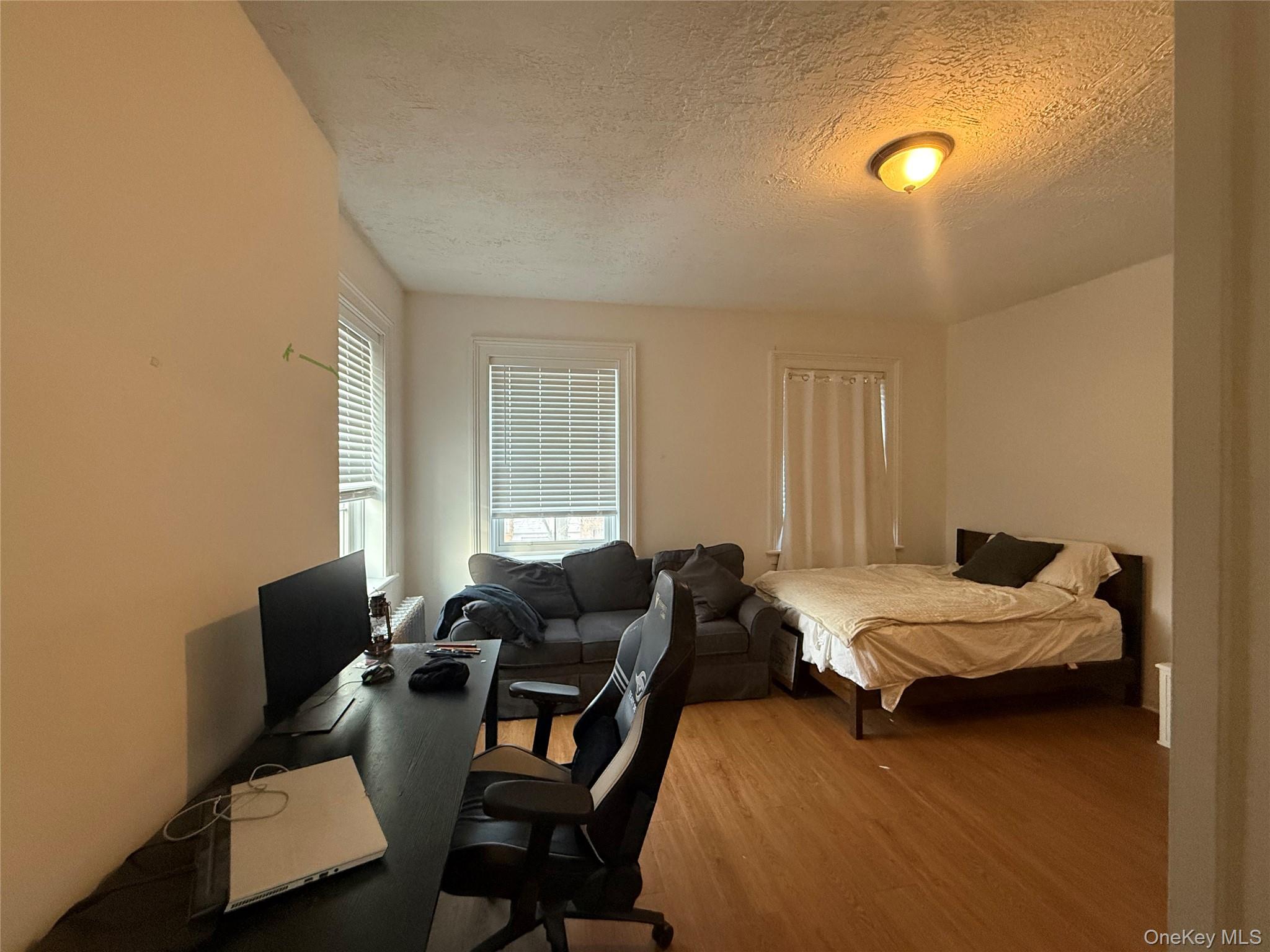 #11 photo, 5 Wood Court, Tarrytown , NY 10591