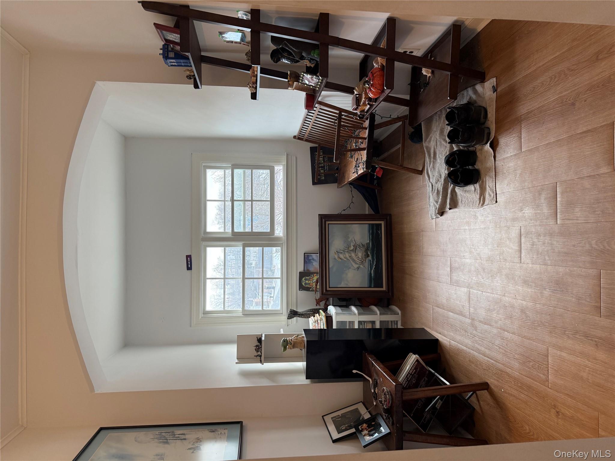 #3 photo, 5 Wood Court, Tarrytown , NY 10591