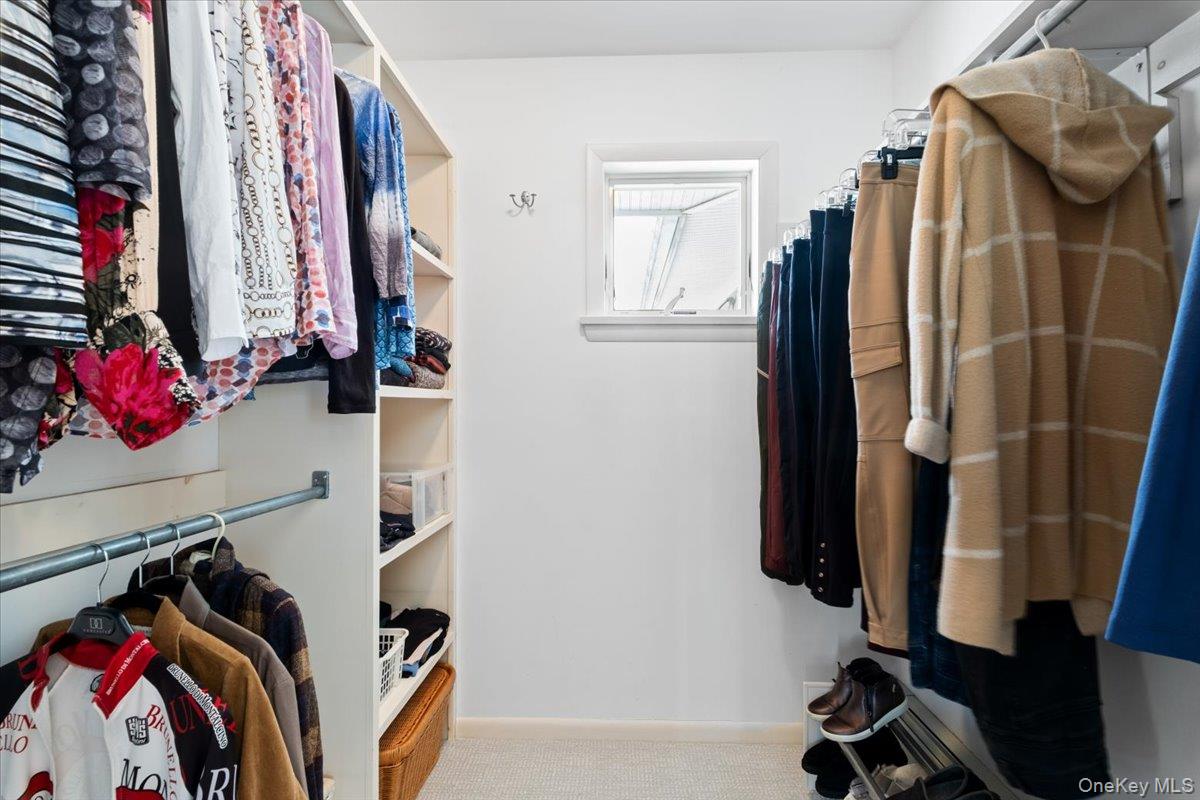 #13 photo, 10 Dellwood Road, White Plains , NY 10605