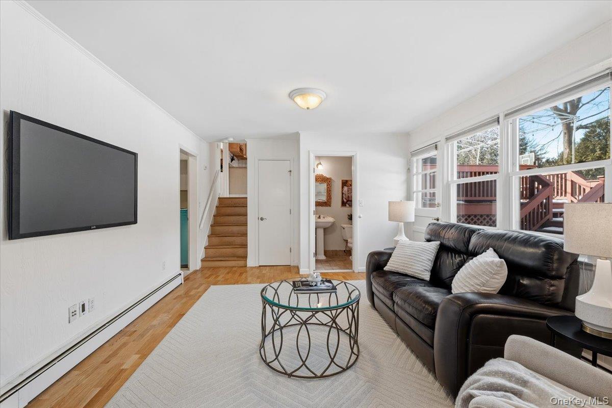 #18 photo, 10 Dellwood Road, White Plains , NY 10605